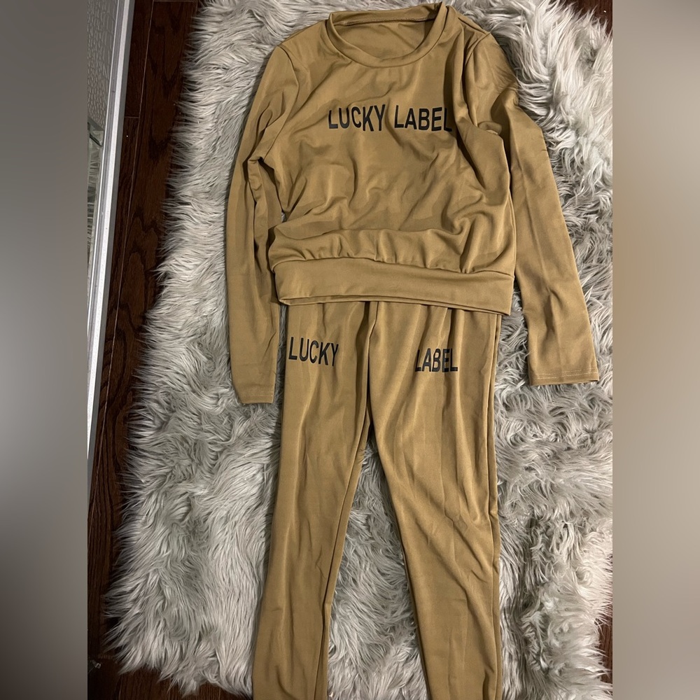 Track suit - Picture 2 of 2